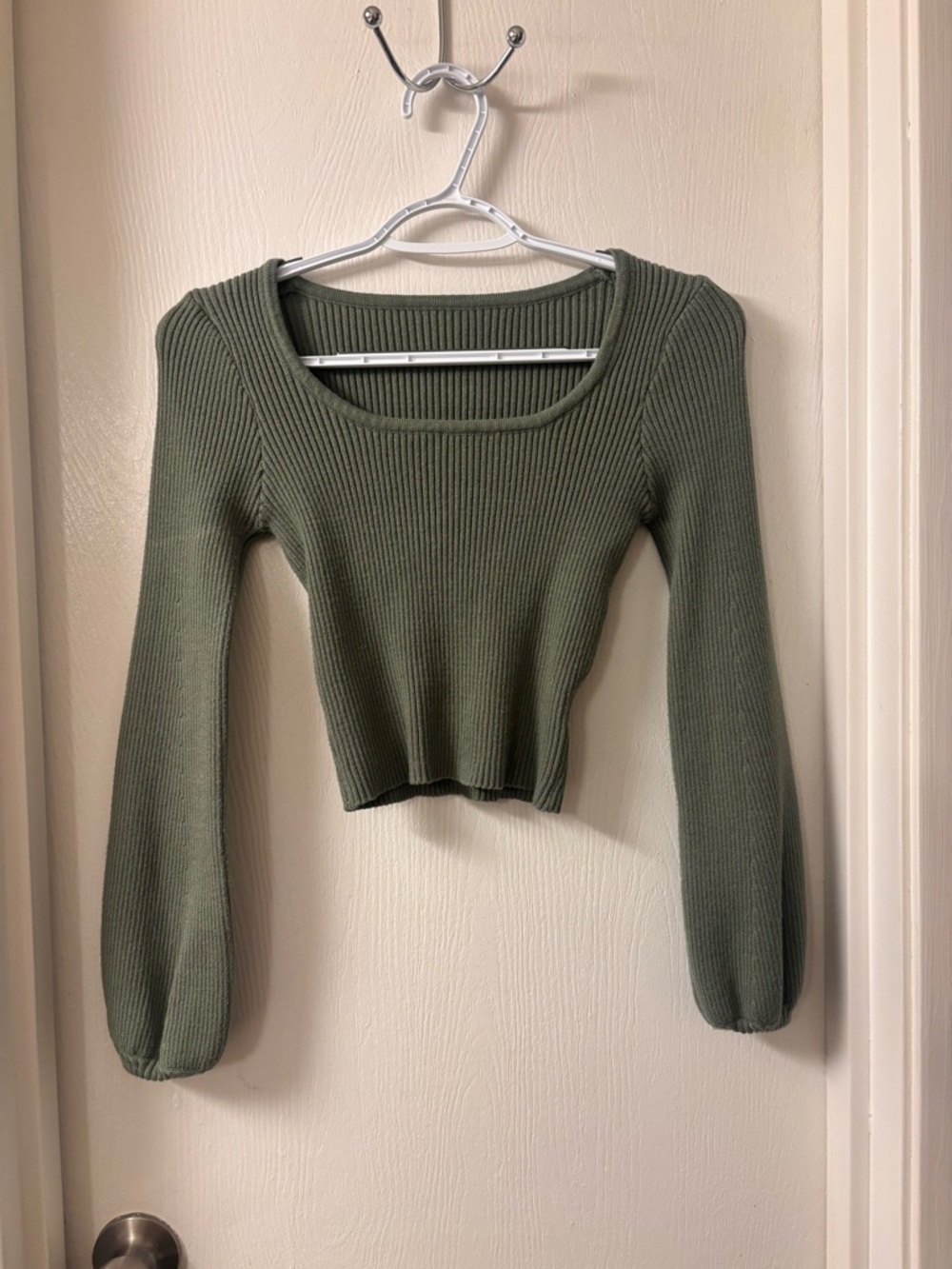 Ribbed Scoop Neck Cropped Sweater - Olive Green